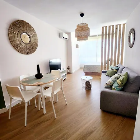 Estudio Melmar En Playamar * Торремолинос